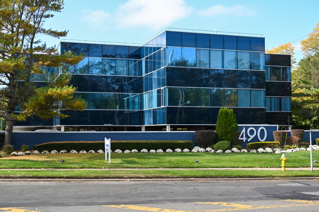 490 Wheeler Road, Hauppauge NY 2,000 SF